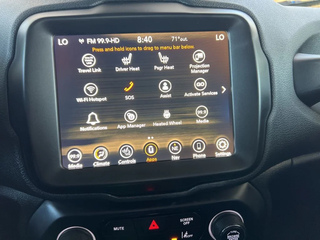 Used 2023 White Jeep Altitude image 29
