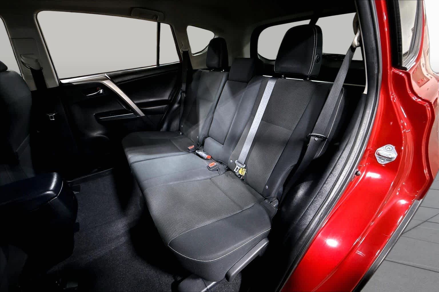 Used 2017 Barcelona Red Metallic Toyota XLE image 20
