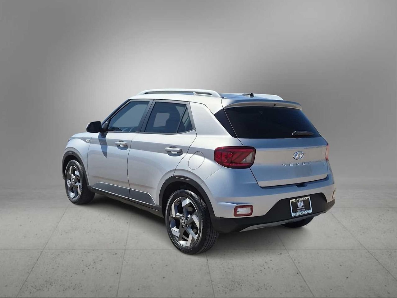 New 2026 Shimmering Silver Hyundai SEL image 6