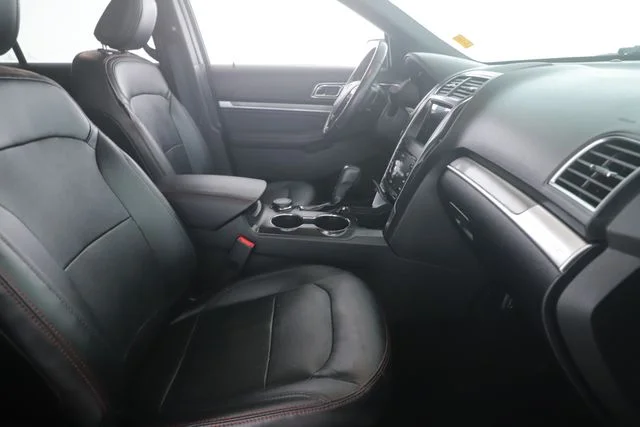 Used 2019 Gray Ford Sport image 27