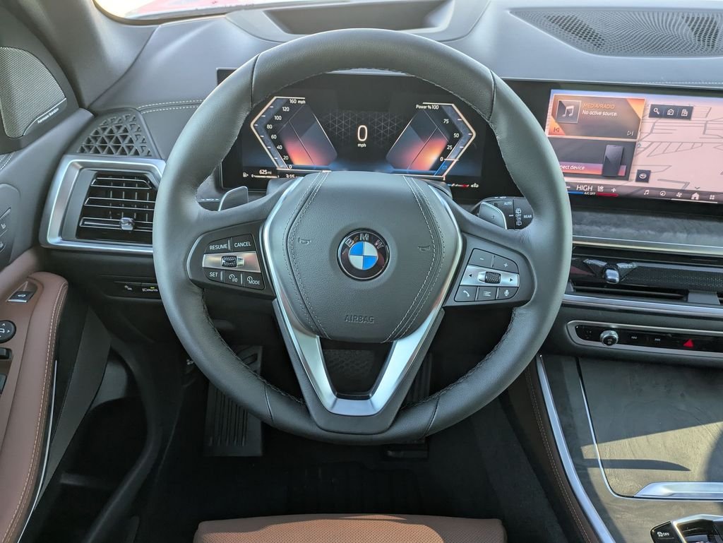 New 2026 Alpine White BMW sDrive40i image 15