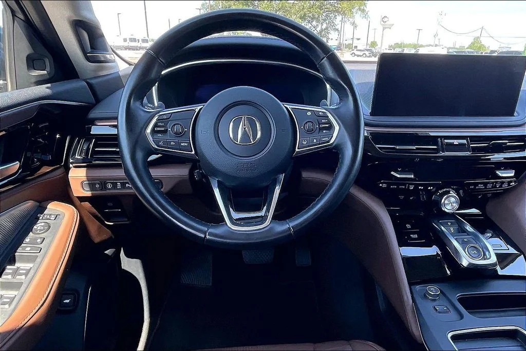 Used 2025  Acura Technology Package image 8