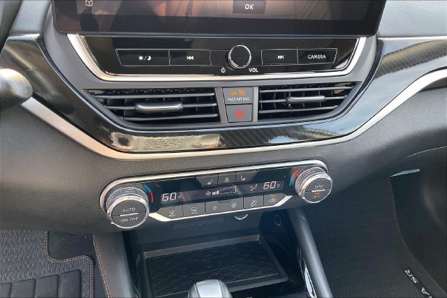 Used 2024 Gray Nissan 2.0 SR image 29