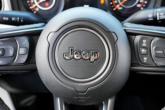 New 2026 Bright White Clearcoat Jeep Sport S image 39