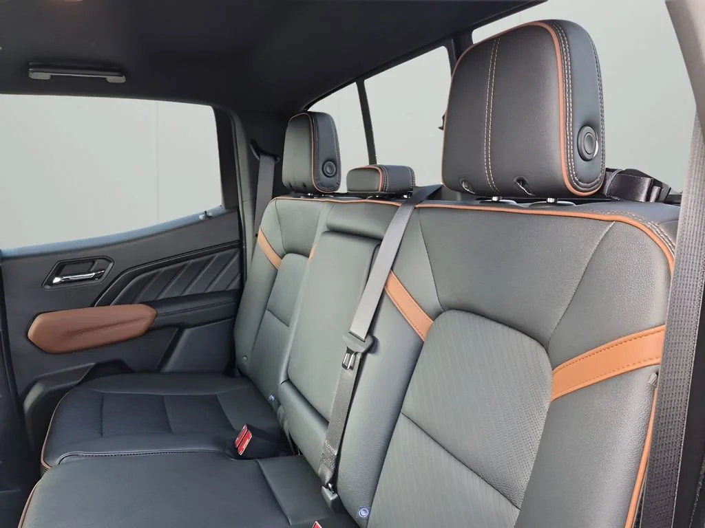 New 2026 Onyx Black GMC AT4 image 22