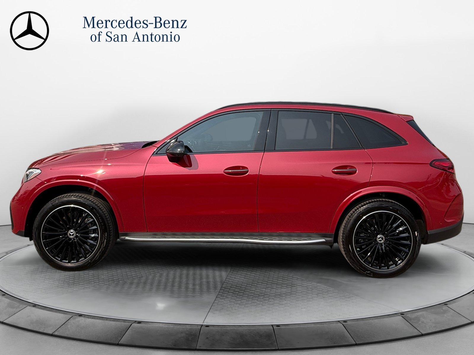 New 2027 MANUFAKTUR Patagonia Red Metallic Mercedes-Benz GLC 300 image 4
