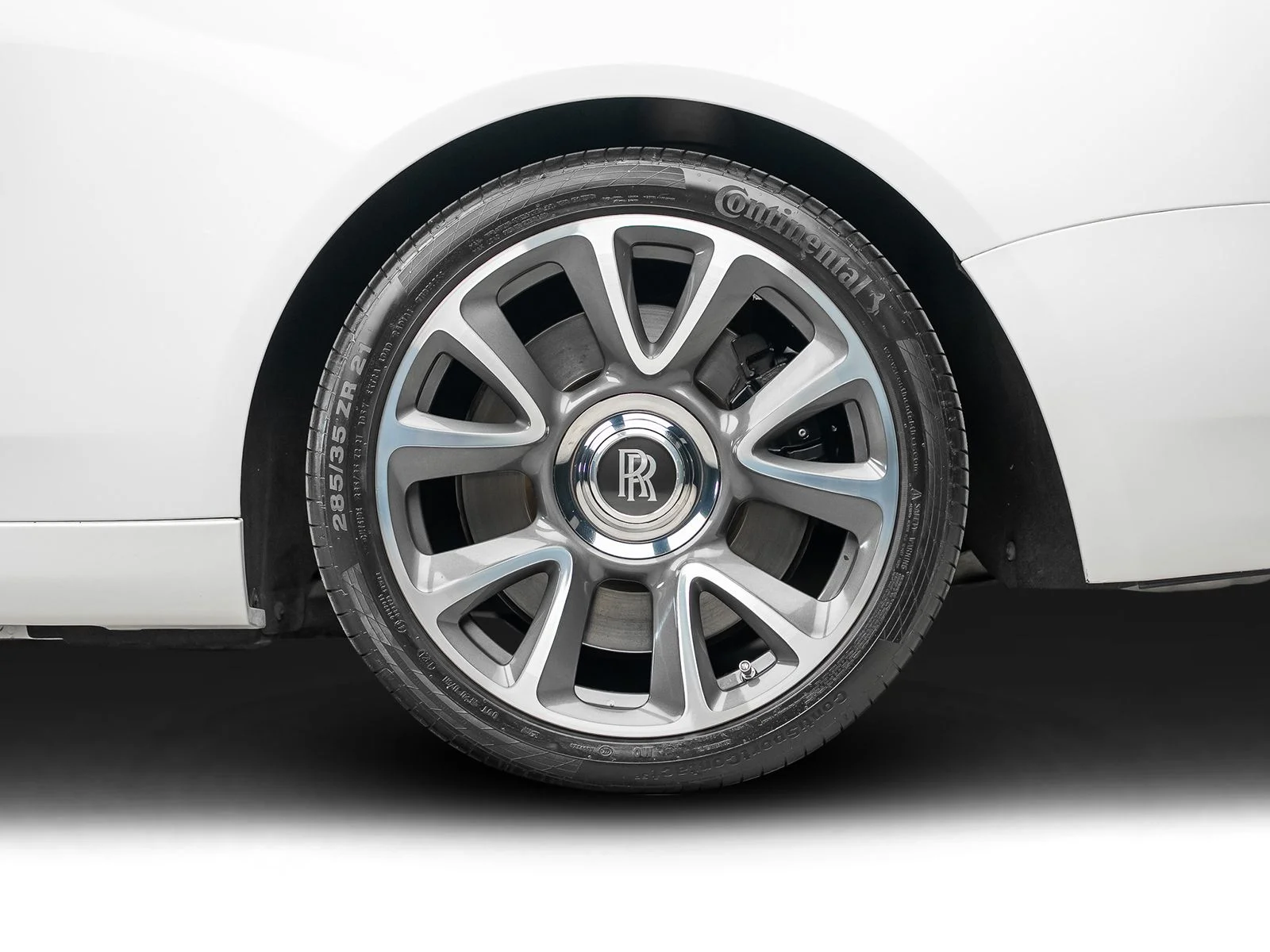 Used 2017 White Rolls-Royce Base image 26
