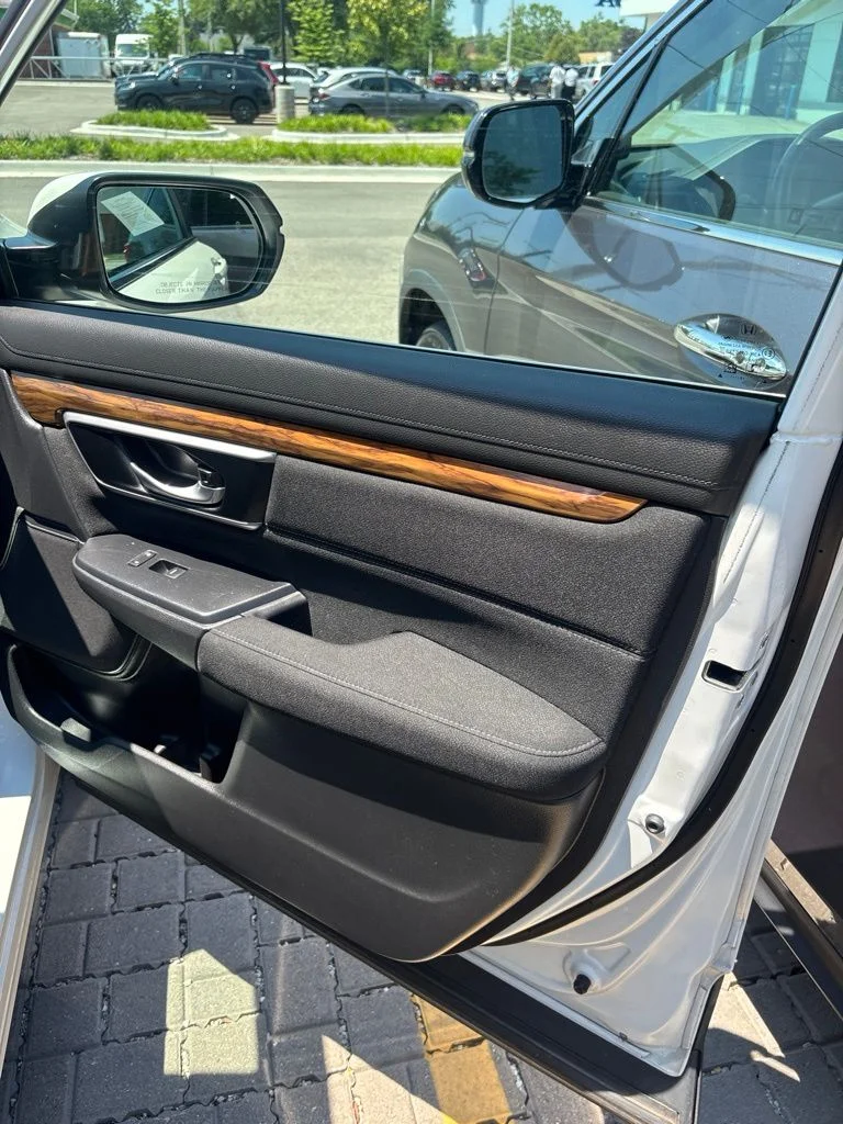 Used 2018 White Diamond Pearl Honda EX image 12