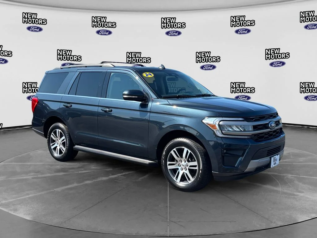 Used 2024 Blue Metallic Ford XLT image 7