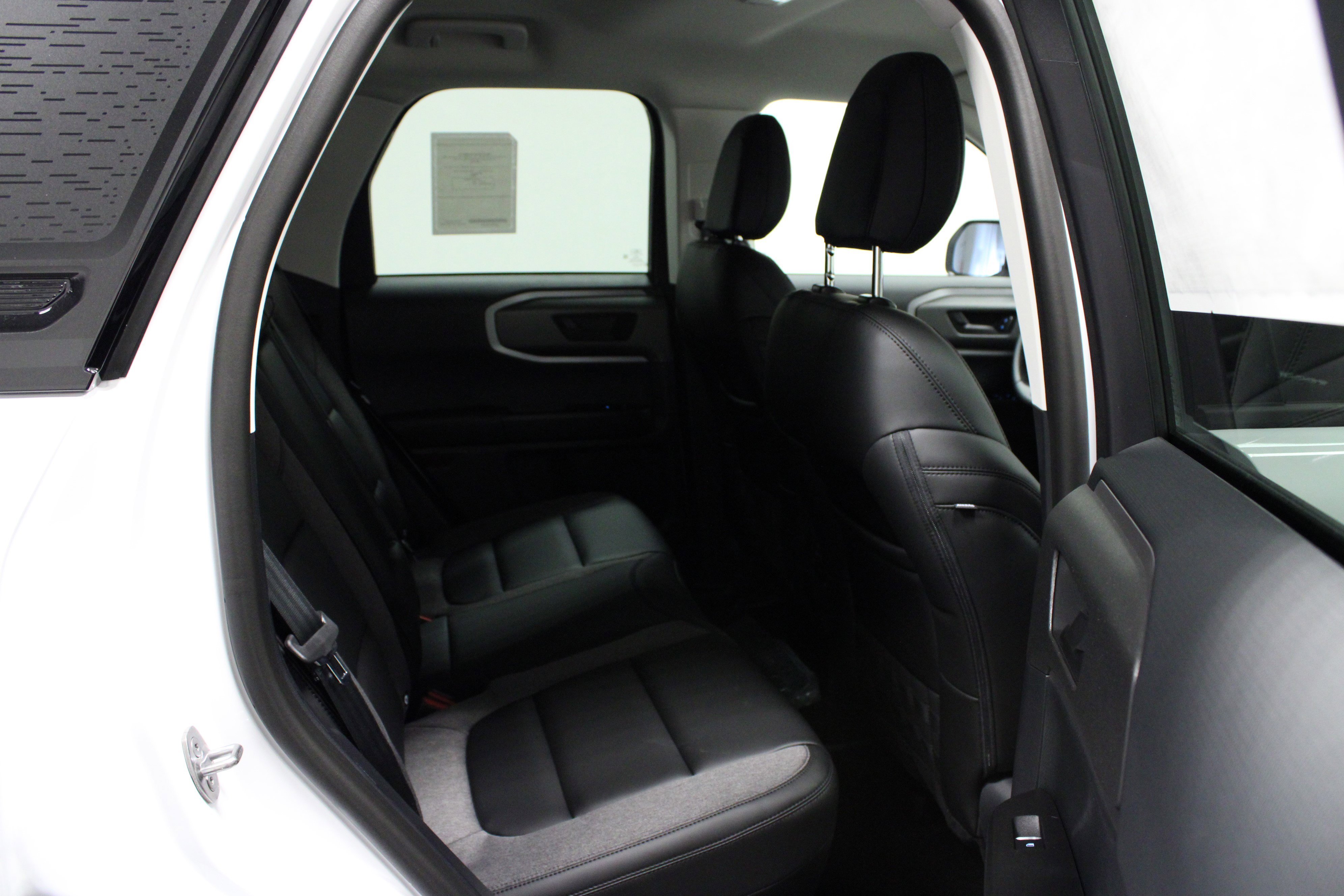New 2025 Oxford White Ford Big Bend image 15