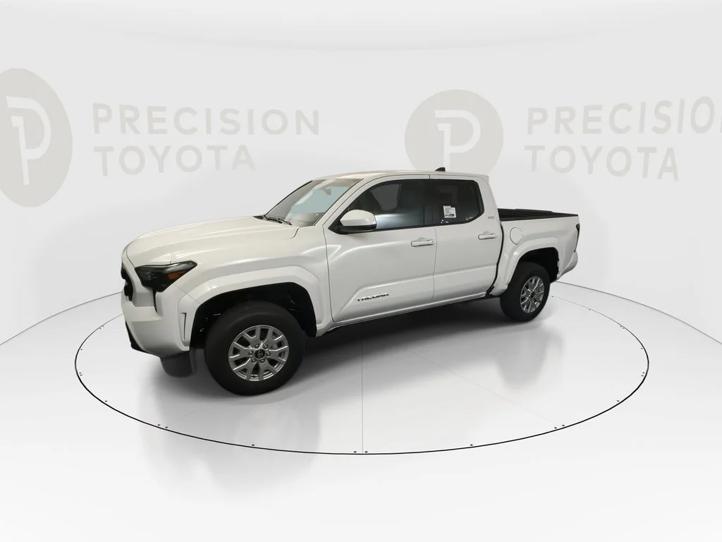 New 2026 Ice Cap Toyota SR5 image 9