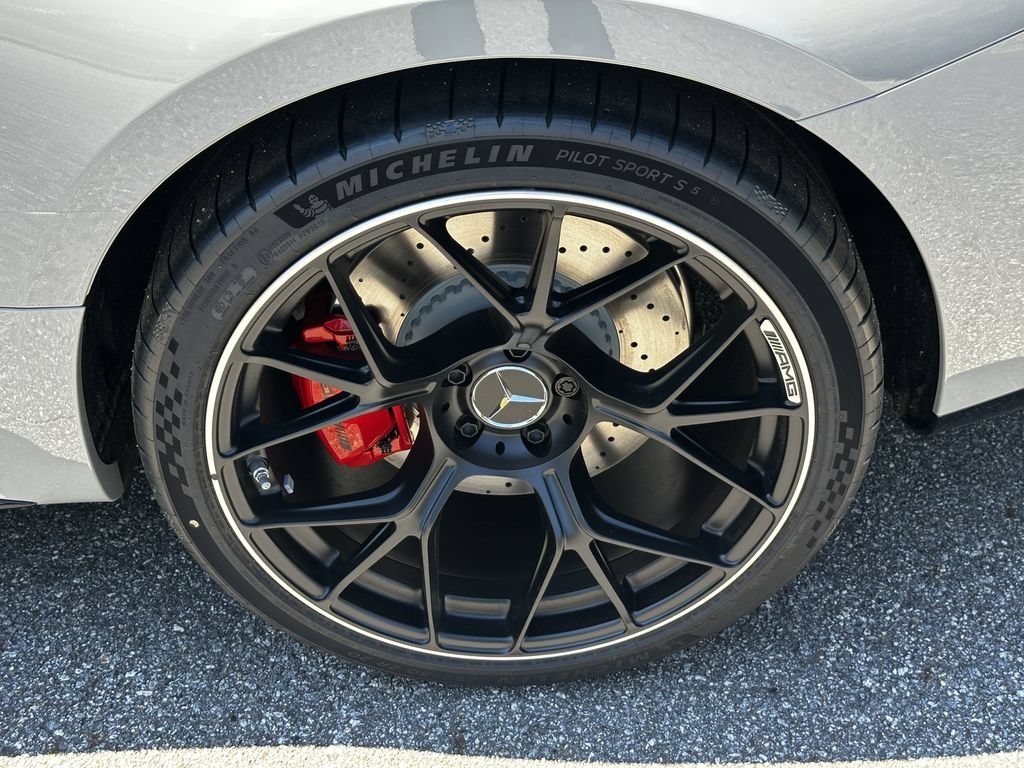 New 2027 MANUFAKTUR Alpine Grey Mercedes-Benz AMG® CLE 53 image 56