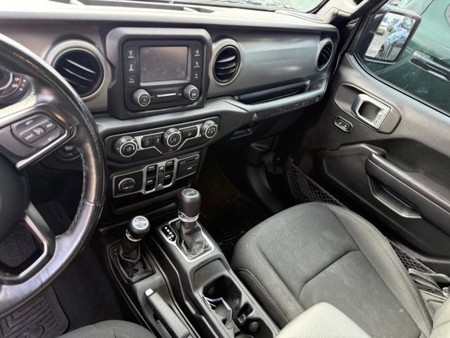 Used 2020 Black Clearcoat Jeep Sport S image 7