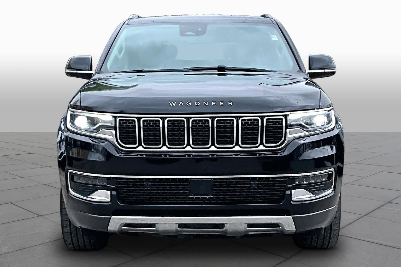 Used 2022 Diamond Black Crystal Pearlcoat Jeep Series III image 3