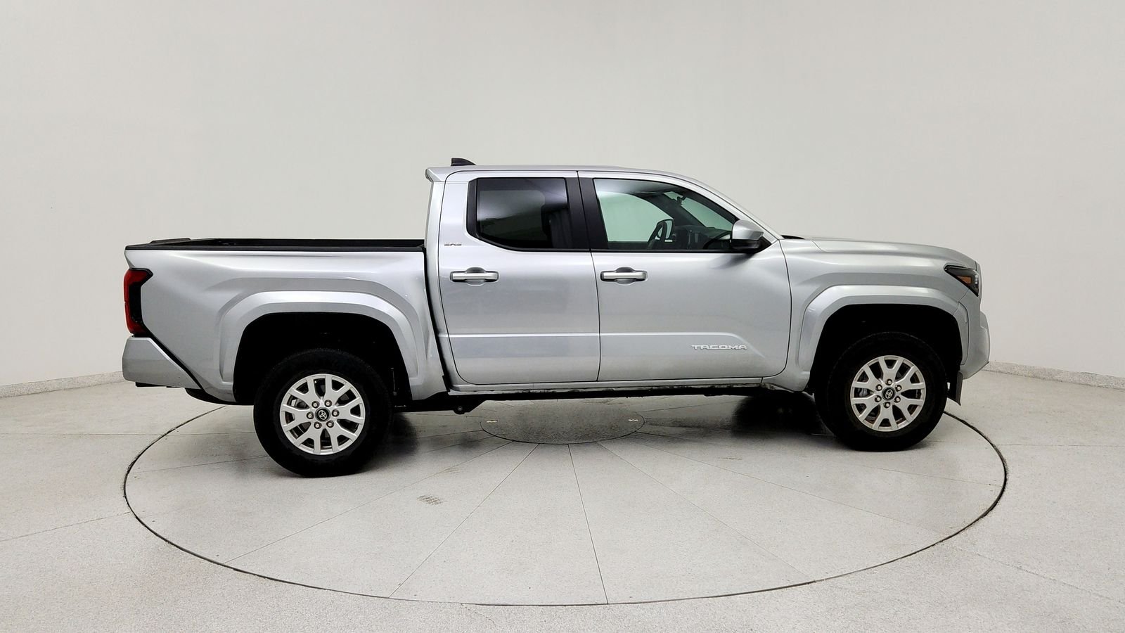 Used 2026 Silver Toyota SR5 image 8