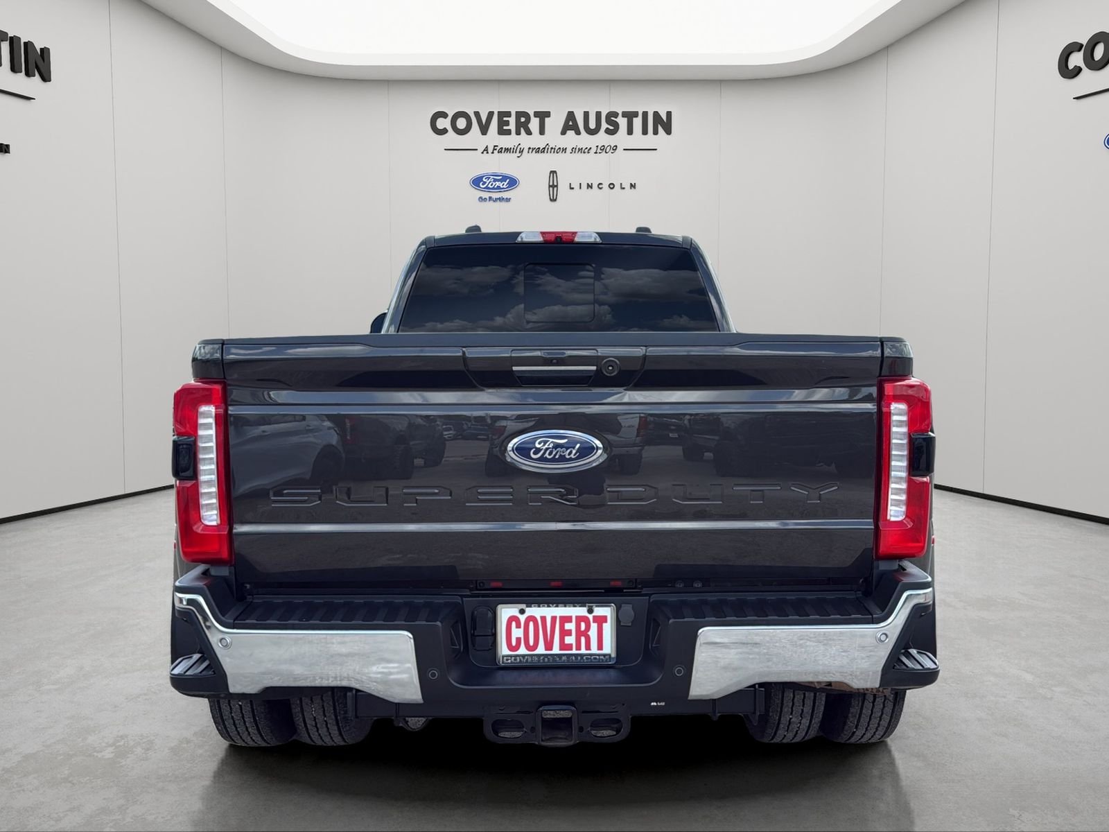 Used 2024 Brown Ford Lariat image 4