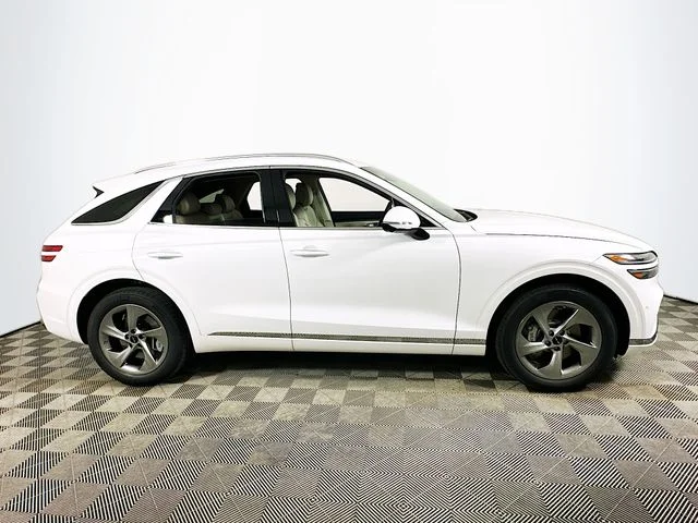 New 2026 White Genesis 2.5T Advanced image 3