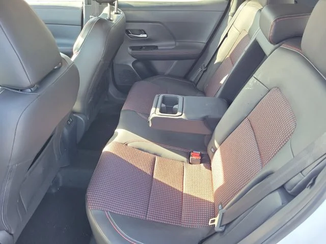 Certified Used 2025 White Nissan SR image 14