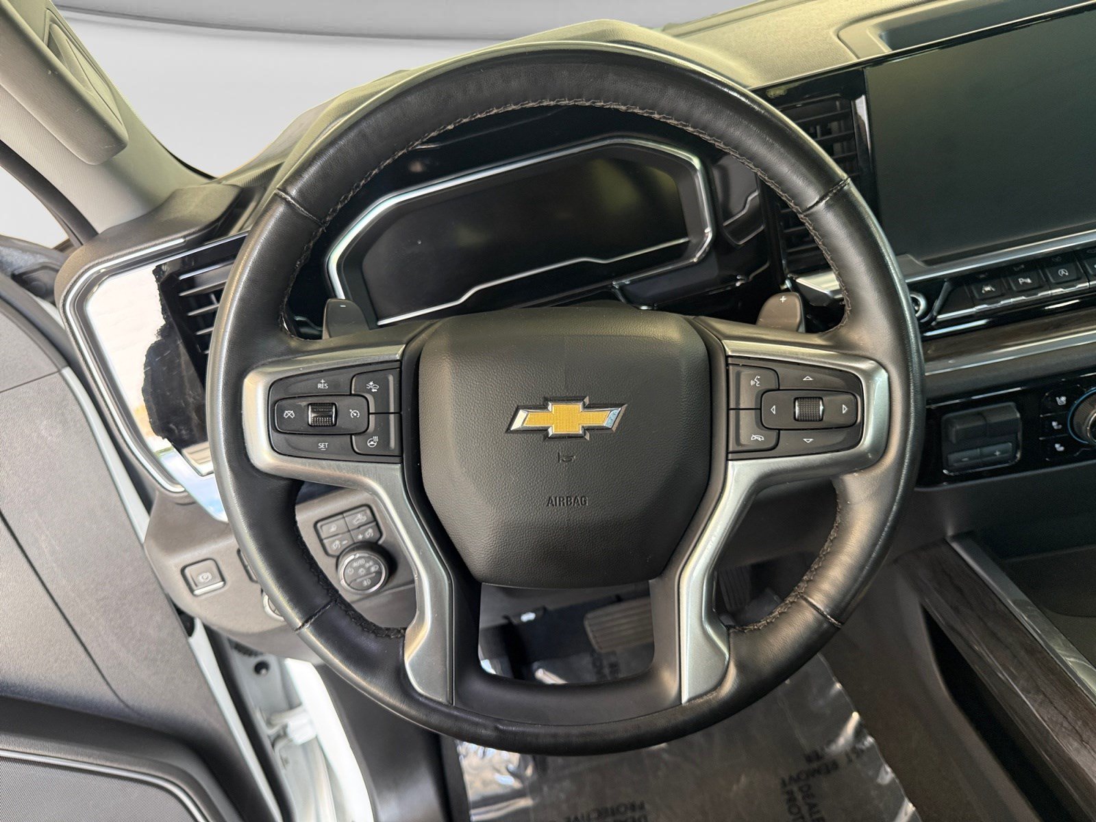 2023 Chevrolet Silverado 1500 LTZ - Photo 23