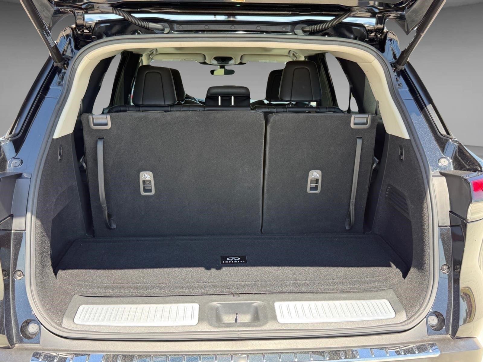 Used 2023 Mineral Black INFINITI LUXE image 35