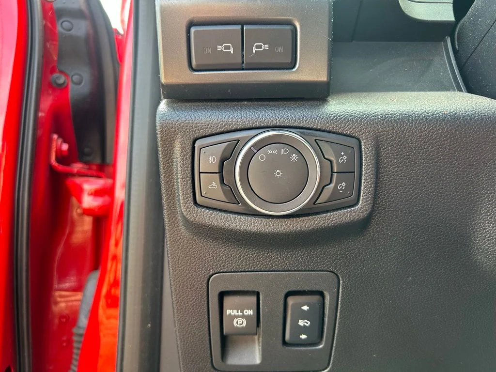 Used 2018 Race Red Ford Lariat image 15
