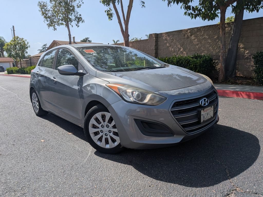 2017 Hyundai Elantra GT GT Automatic's photo