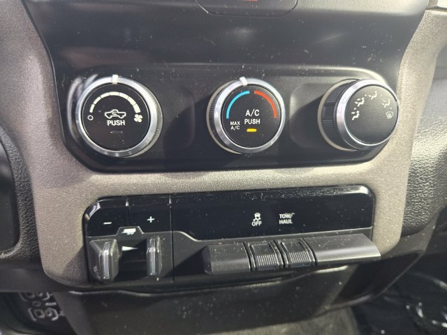 Used 2019 Silver Ram Tradesman image 14