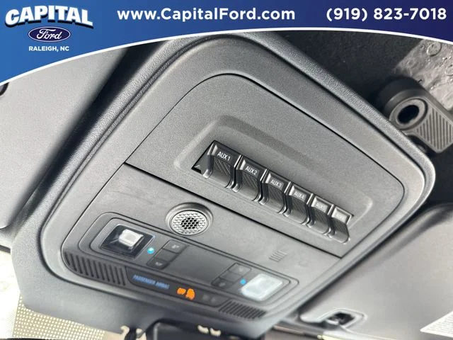Used 2025 Gray Ford Badlands image 31