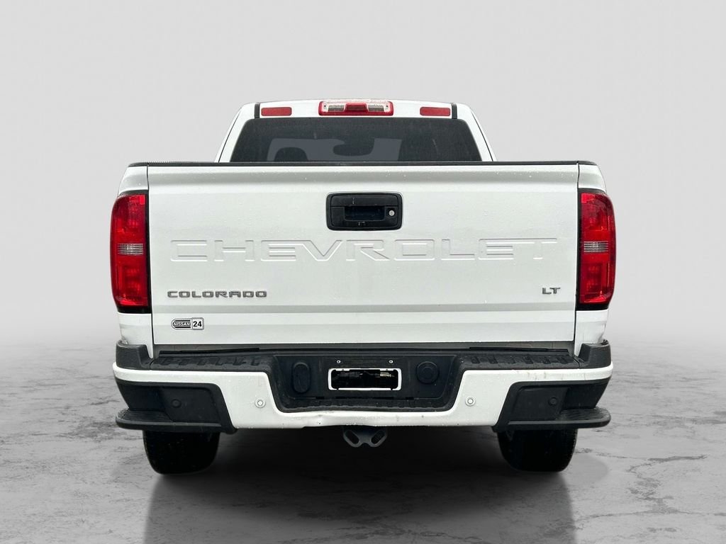 Used 2021 White Chevrolet LT image 4