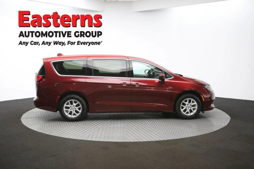 Used 2020 Red Chrysler LX image 44