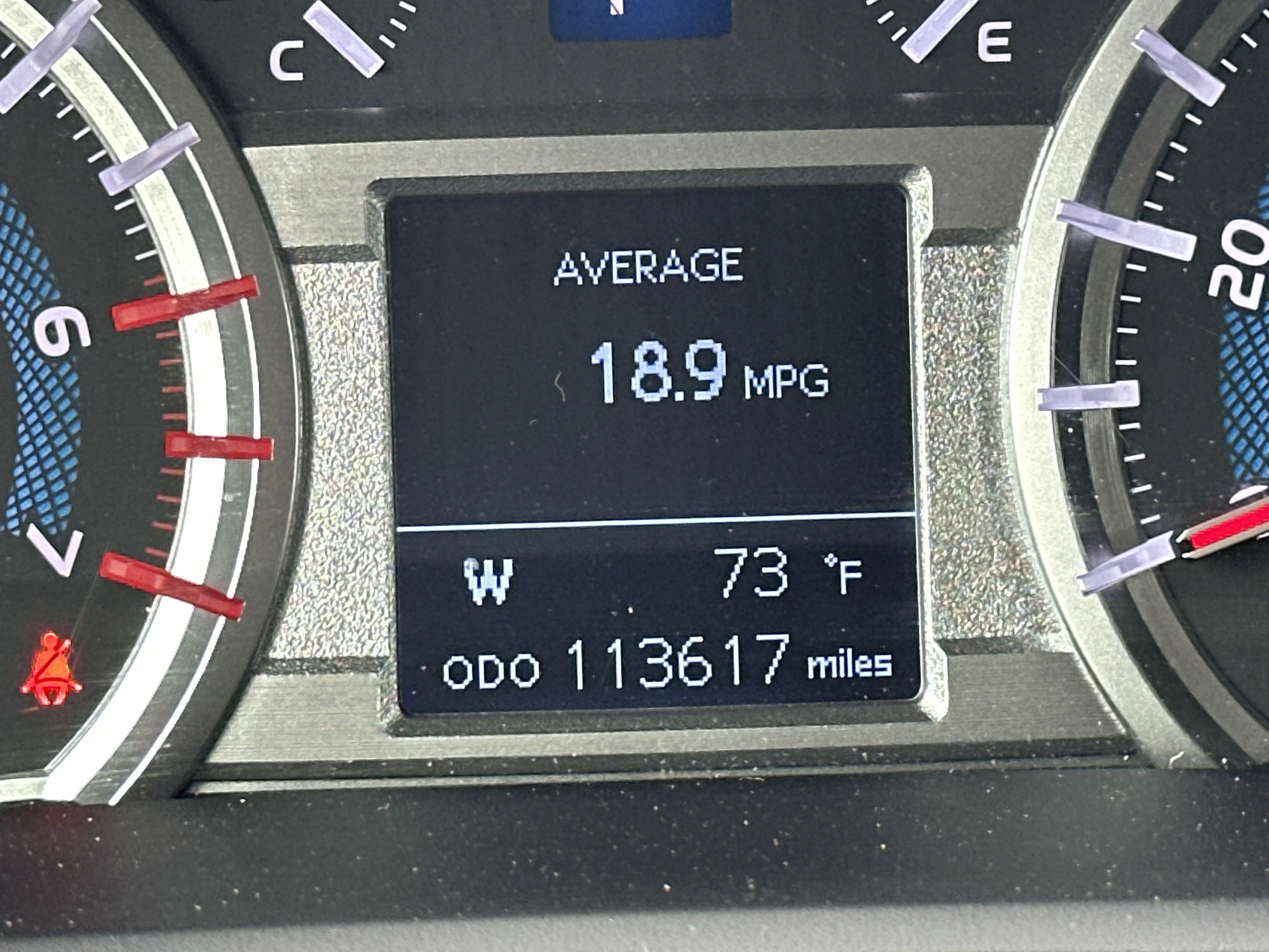 Used 2019 Midnight Black Metallic Toyota SR5 image 27