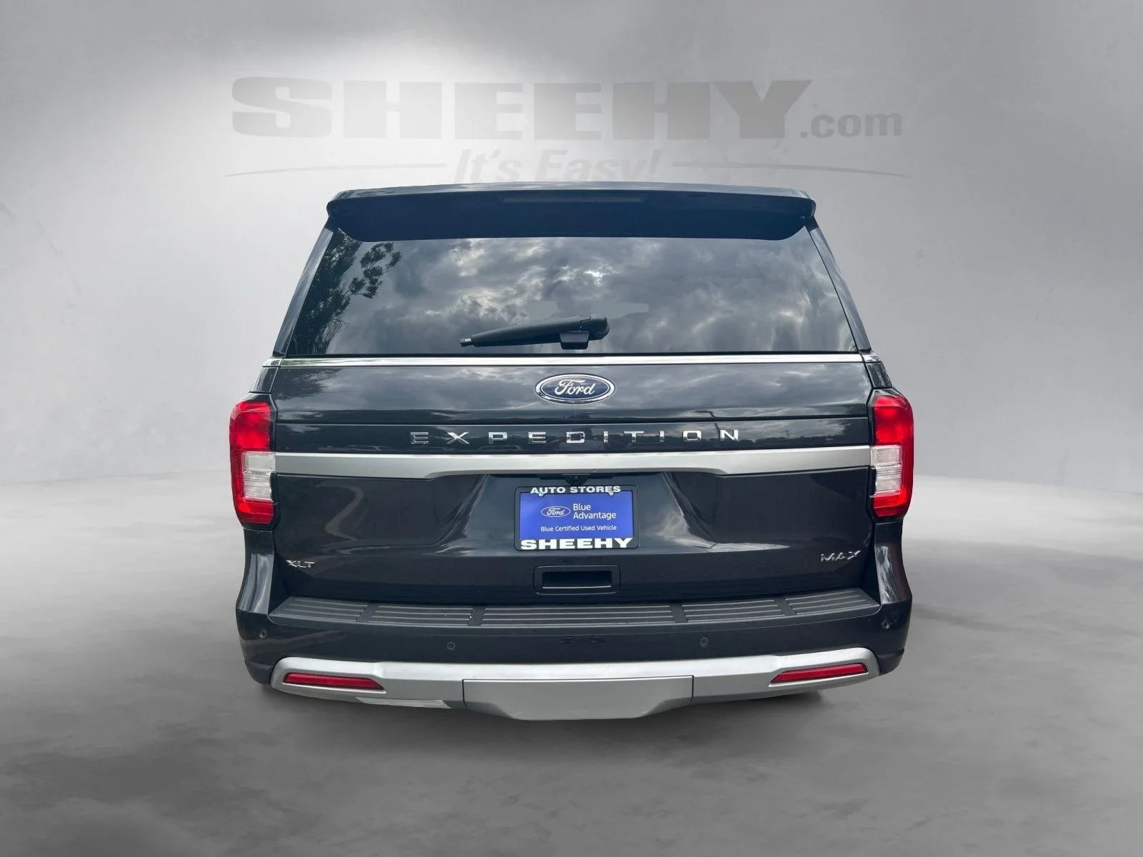 Used 2024 Gray Ford XLT image 17