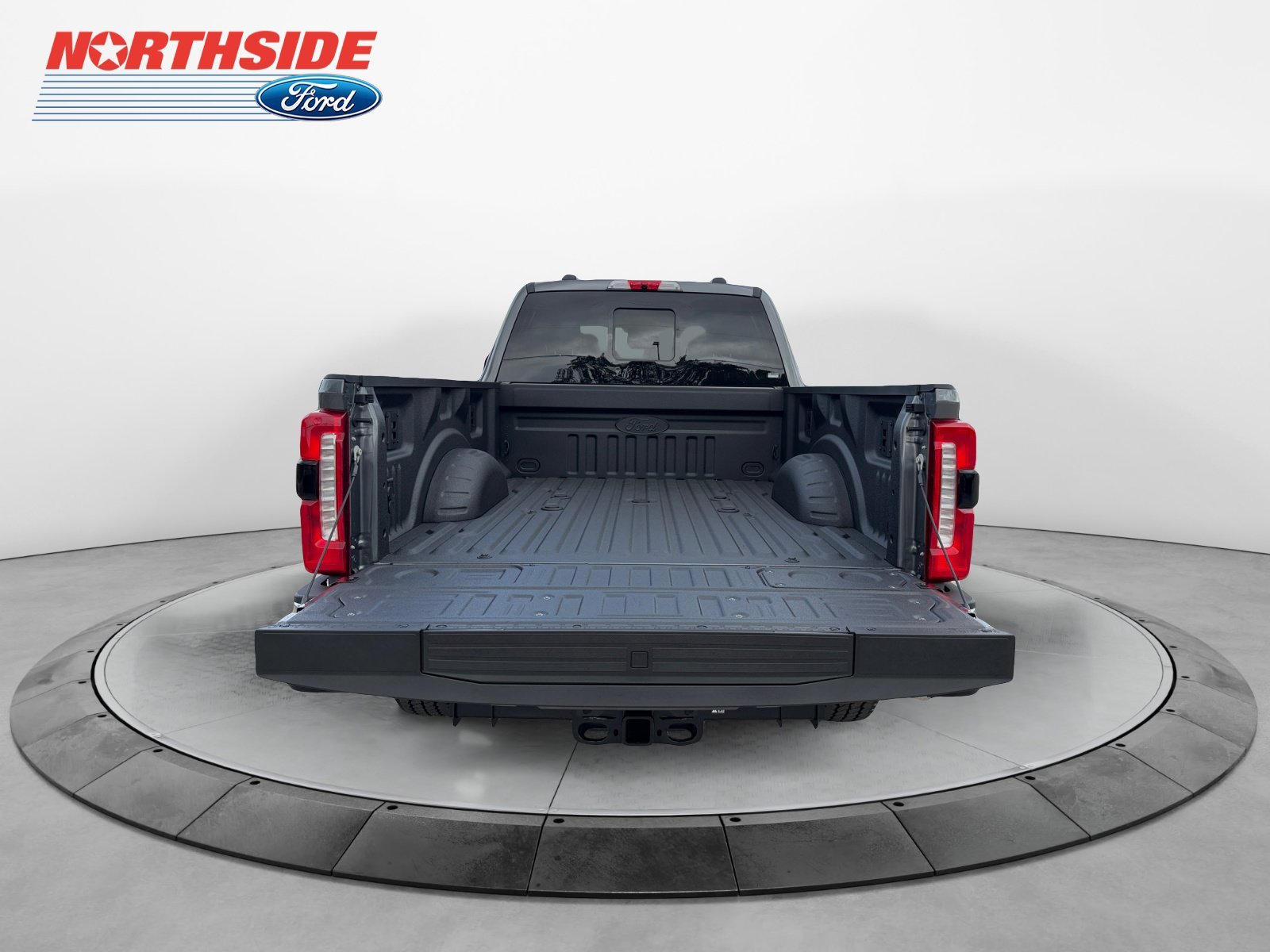 New 2026 Carbonized Gray Metallic Ford LARIAT image 19
