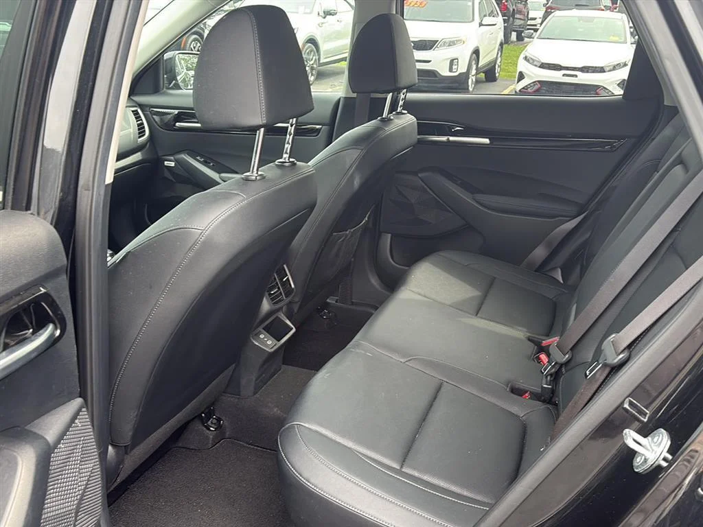 Used 2024 Fusion Black Kia SX image 12