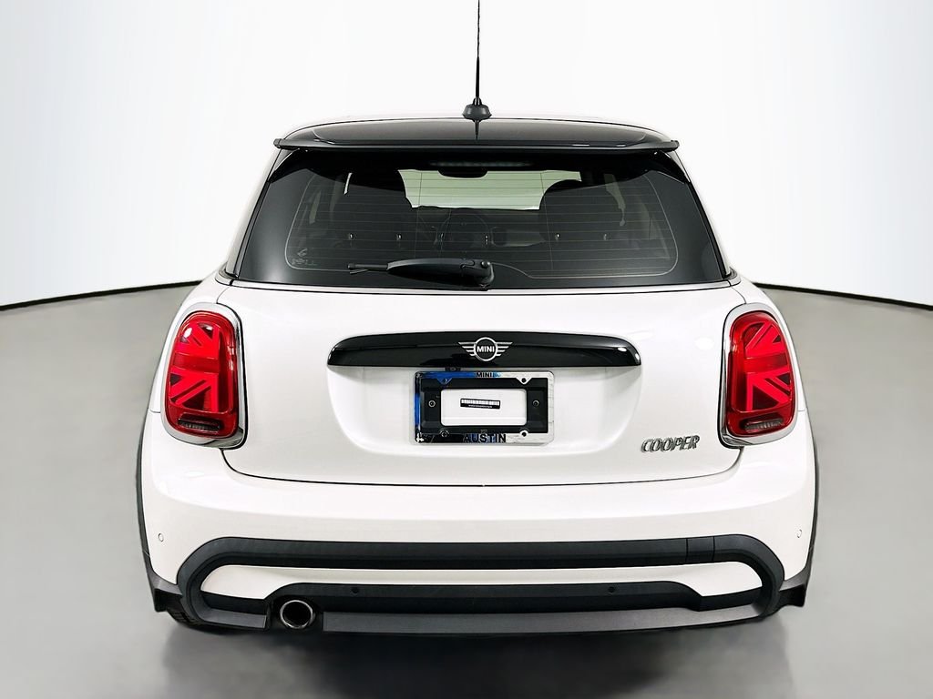 Used 2024 White MINI Signature image 6