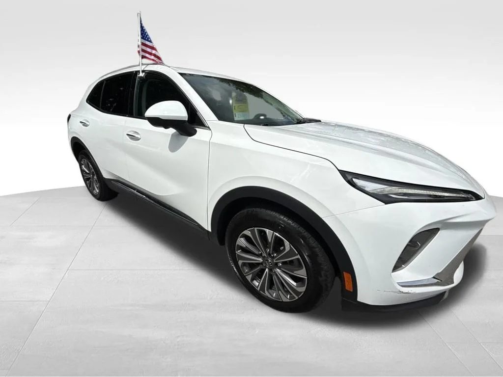 Used 2024 White Buick Preferred image 8