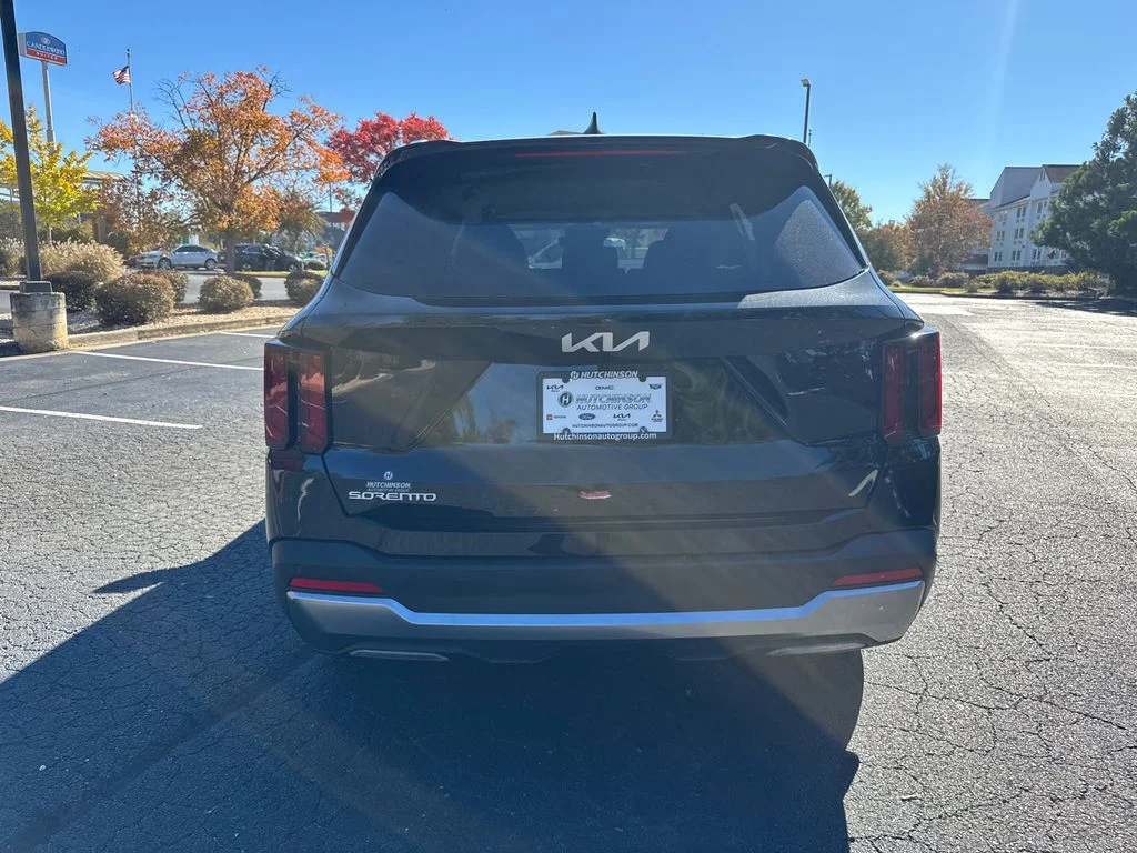 New 2026 Black Kia EX image 4