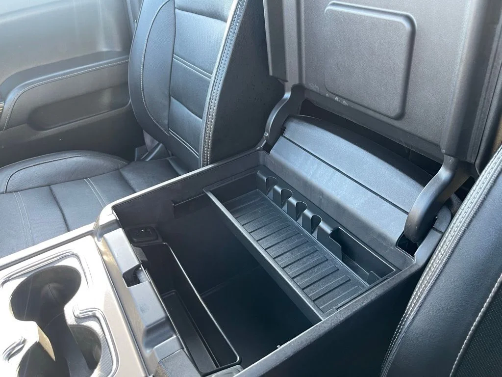 Used 2016 Black GMC Denali image 52