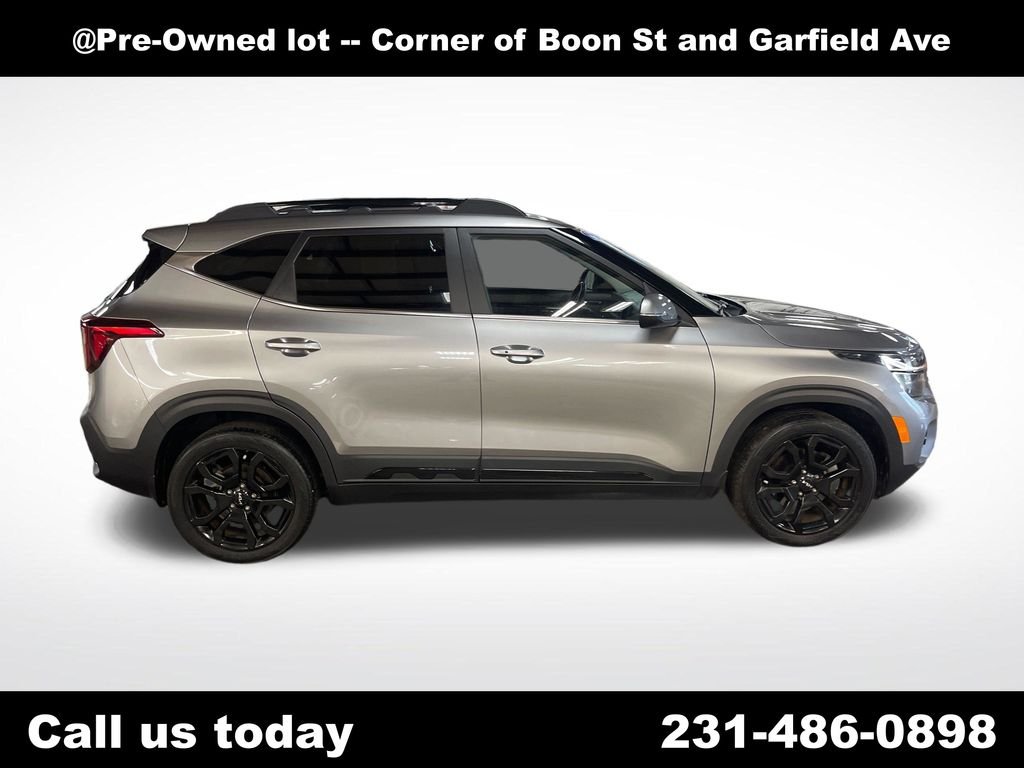 Used 2024 Gray Kia X-Line image 6