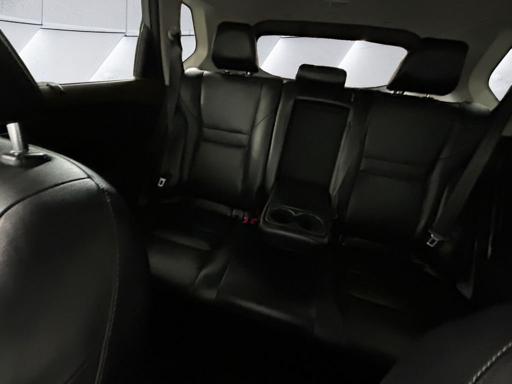 Used 2021 Gray Nissan SL image 18