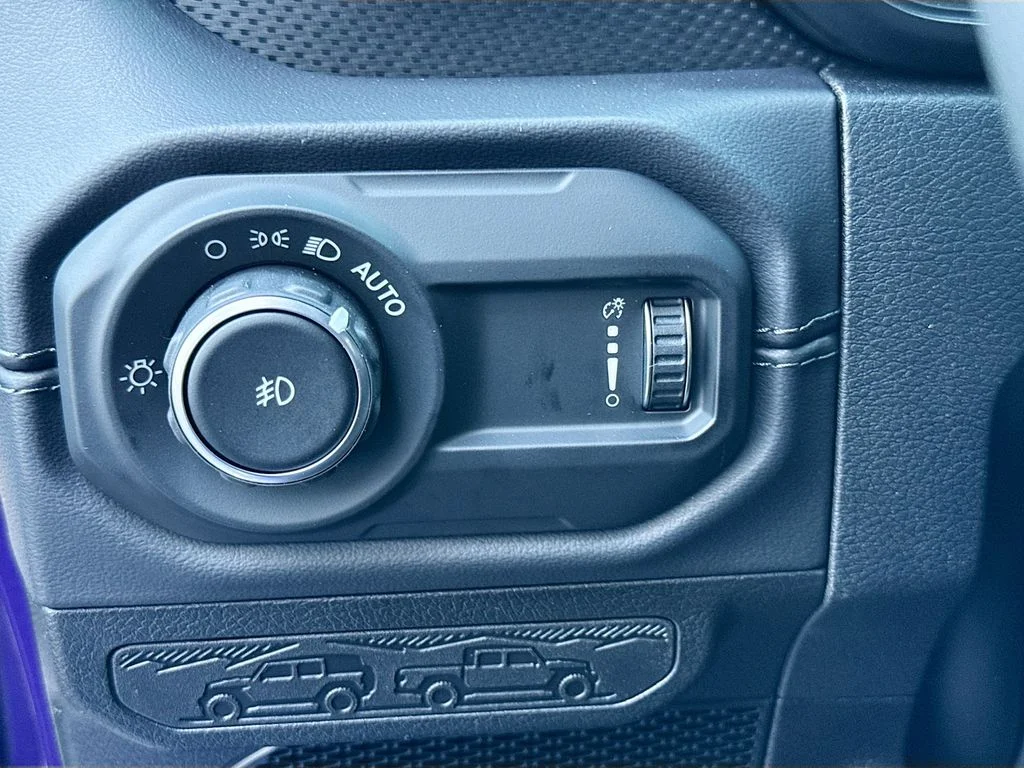 New 2026 Reign Jeep Rubicon X image 15
