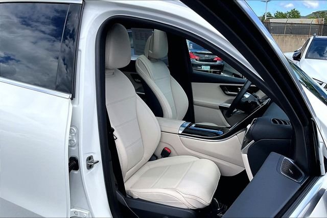 Used 2026 White Mercedes-Benz GLC 300 image 7