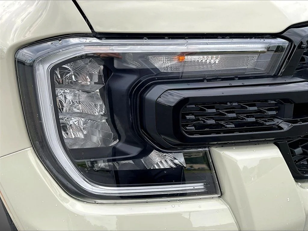 New 2026 Desert Sand Ford XLT image 31