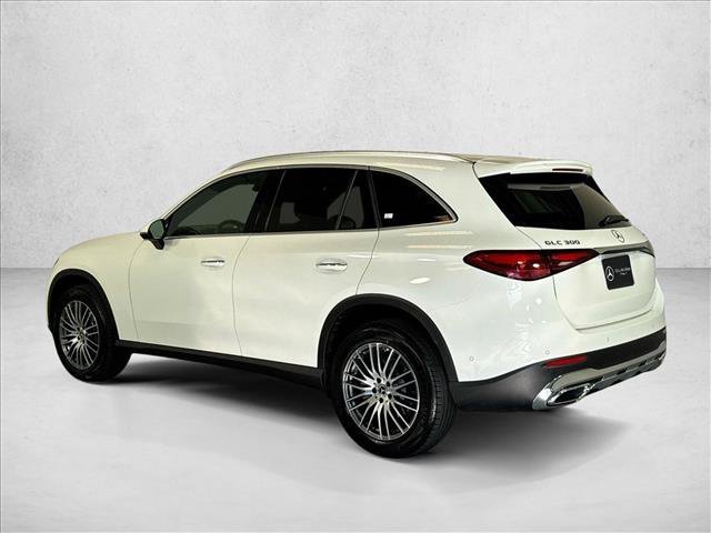 New 2026 Polar White Mercedes-Benz GLC 300 image 37