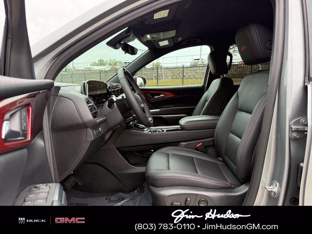 Used 2024 Gray Chevrolet Z71 image 23