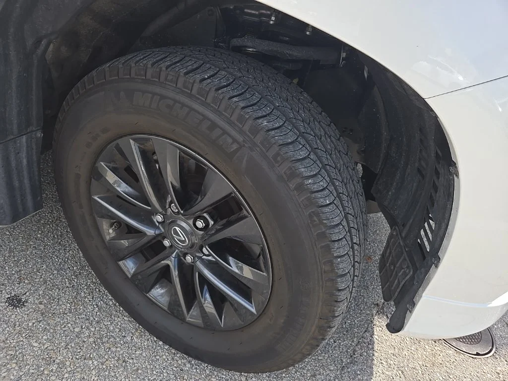 Certified Used 2023 White Lexus 460 image 2