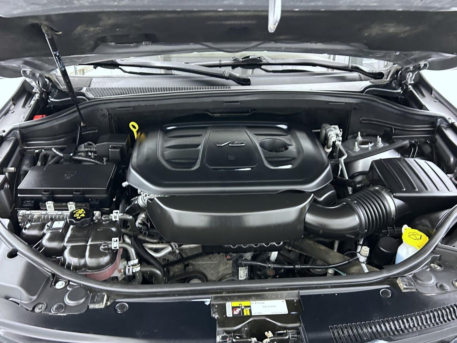 Used 2019 Silver Jeep Limited image 25