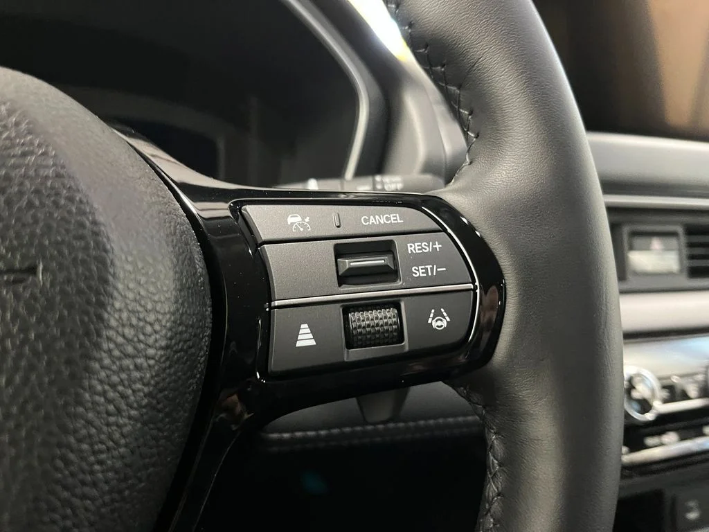 New 2026 Sonic Gray Pearl Honda AWD EX-L image 17
