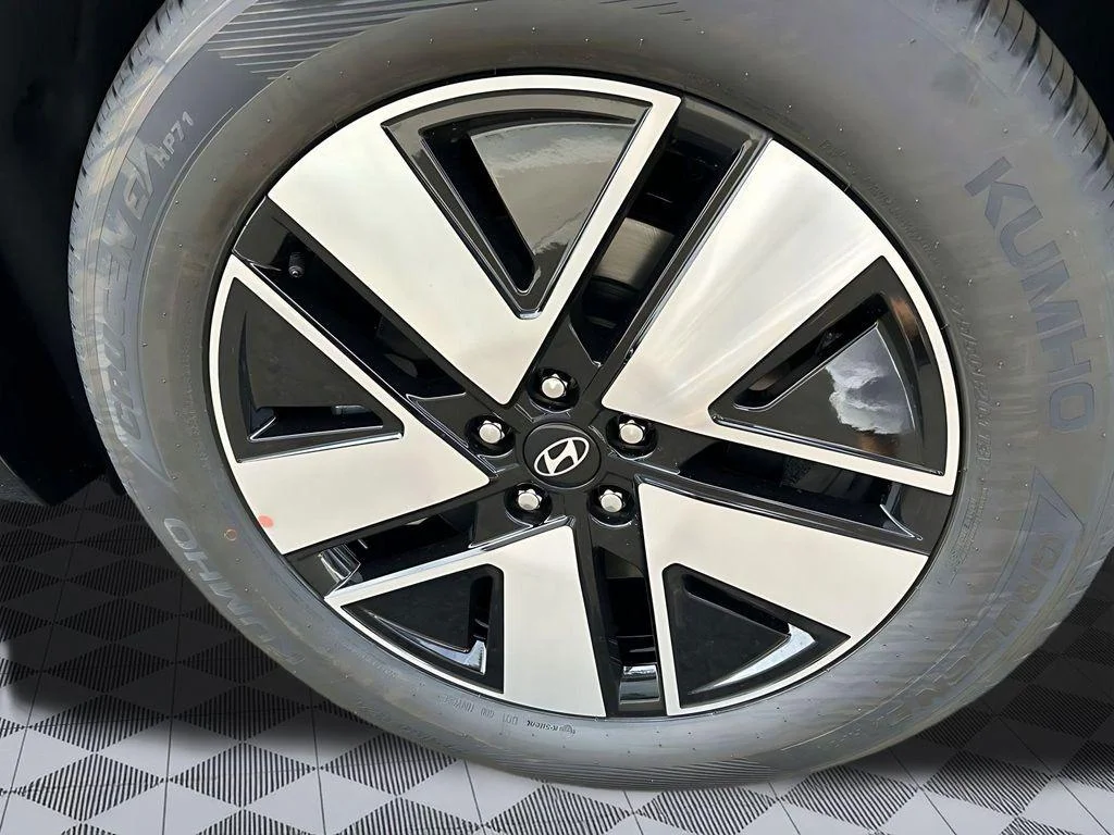 2026 Hyundai IONIQ 9 SEL - Photo 9