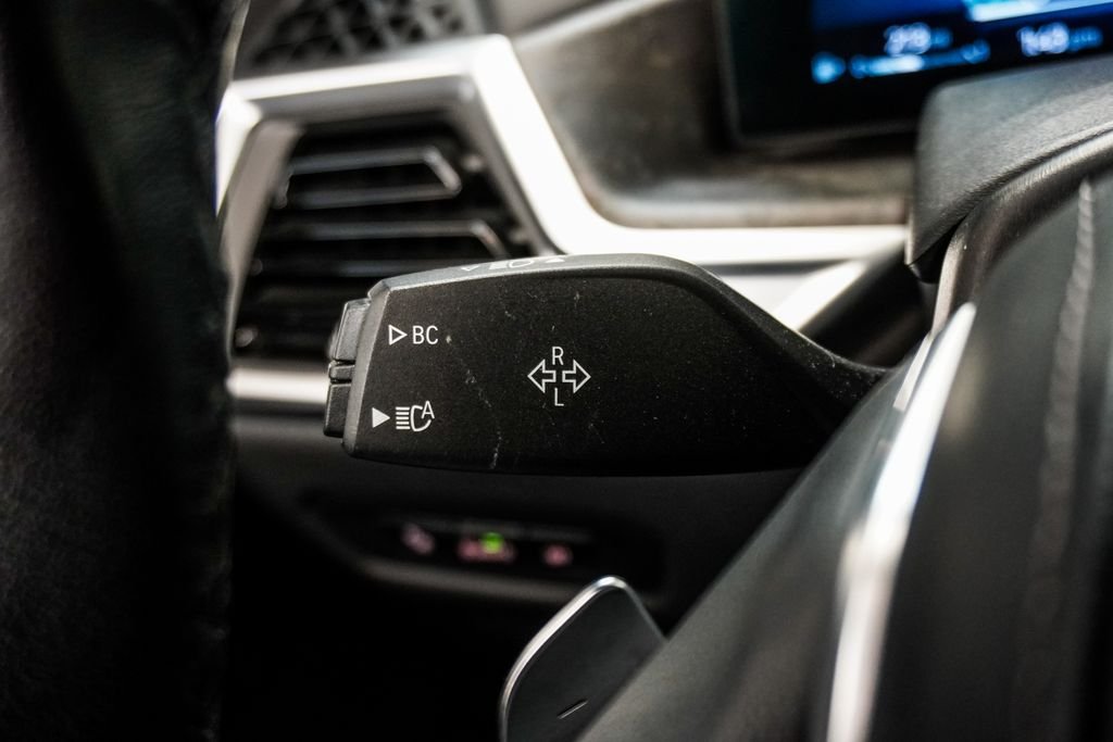 Used 2024 Black BMW xDrive40i image 22